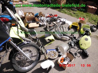 Suzuki_RGV250_GAMMA_VJ22B_Zweizylinder_Zweitakt_two-stroke_-_Teile_Ersatzteile_parts_spares_spare-parts_ricambi_repuestos_wie_VJ21_VJ23_Aprilia_RS250-49.jpg
