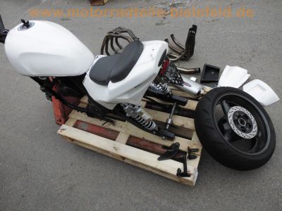 Suzuki_GSX_1200_AE_Inazuma_Streetfighter-Umbau_JS1A3_WVA3_BOS-Auspuff_Super-Shorty_Auspuff-_Teile_Ersatzteile_spares_parts_wie_Suzuki_GSX750_AE_JS1AE_GSX_GSF_600_750_1100_1200_F_AK_A3_Bandit_9.jpg