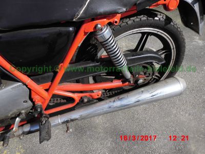 Yamaha_XS400_2A2_SOHC_schwarz_roter_Rahmen_Sito-Auspuff_–_wie_XS400SE_4G5_XS_250_360_1U4_1U5-48.jpg