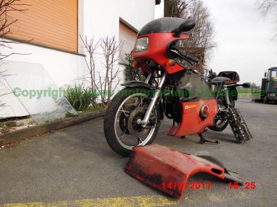 Suzuki_GSX750E_GS75X_Moto_Italia_Vollverkleidung_Thor_Tommaselli_Stummel-Lenker_257_–_Teile_Ersatzteile_spare-parts_wie_GSX1100E_GS110X-3.jpg