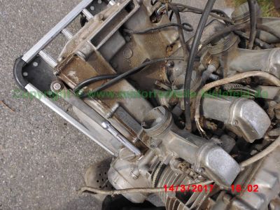 Suzuki_GS750E_DOHC-Motor_Vergaser_Anlasser_Kickstarter_engine_carbs_carburetor_kicker_starter_moteur-10.jpg
