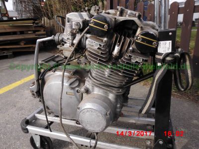 Suzuki_GS750E_DOHC-Motor_Vergaser_Anlasser_Kickstarter_engine_carbs_carburetor_kicker_starter_moteur-11.jpg