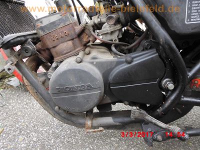 Honda_MBX80_HC04_rot_2x_Schlachtfahrzeug_-_Teile_Ersatzteile_spares_parts_wie_MBX50_AC05_MBX125_MT_50_80_MTX50_MTX80R2_HD08_HD09_MTX125R_74.jpg