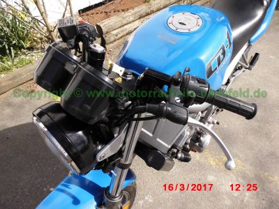 Honda_CB-1_CB400F_NC27_blau_Tankdellen_-_Motor_Technik_wie_CBR400RR_NC23_NC29-14.jpg