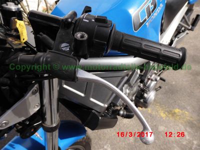 Honda_CB-1_CB400F_NC27_blau_Tankdellen_-_Motor_Technik_wie_CBR400RR_NC23_NC29-23.jpg