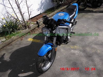 Honda_CB-1_CB400F_NC27_blau_Tankdellen_-_Motor_Technik_wie_CBR400RR_NC23_NC29-4.jpg