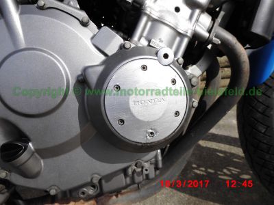 Honda_CB-1_CB400F_NC27_blau_Tankdellen_-_Motor_Technik_wie_CBR400RR_NC23_NC29-49.jpg