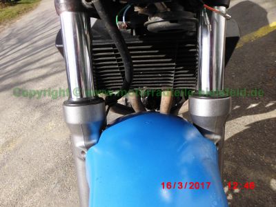 Honda_CB-1_CB400F_NC27_blau_Tankdellen_-_Motor_Technik_wie_CBR400RR_NC23_NC29-62.jpg