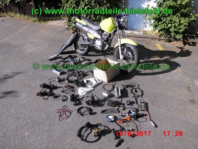 Honda_CLR125_JD18_gelb_Custom-Sitzbank_100kmh_Teile_Ersatzteile_parts_spares_spare-parts_ricambi_repuestos-2.jpg
