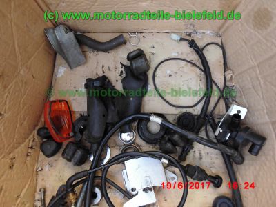 Honda_CBR125R_JC34_rot_Sturz_-_plus_Teile_Ersatzteile_parts_spares_spare-parts_ricambi_repuestos_wie_JC39-143.jpg