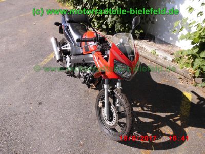 Honda_CBR125R_JC34_rot_Sturz_-_plus_Teile_Ersatzteile_parts_spares_spare-parts_ricambi_repuestos_wie_JC39-209.jpg