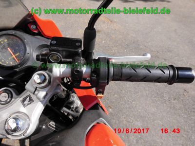 Honda_CBR125R_JC34_rot_Sturz_-_plus_Teile_Ersatzteile_parts_spares_spare-parts_ricambi_repuestos_wie_JC39-239.jpg