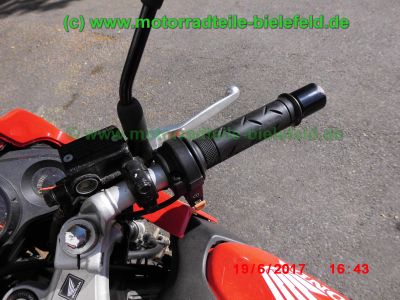 Honda_CBR125R_JC34_rot_Sturz_-_plus_Teile_Ersatzteile_parts_spares_spare-parts_ricambi_repuestos_wie_JC39-242.jpg