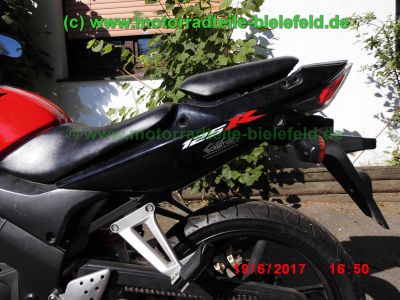 Honda_CBR125R_JC34_rot_Sturz_-_plus_Teile_Ersatzteile_parts_spares_spare-parts_ricambi_repuestos_wie_JC39-264.jpg