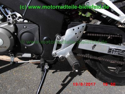 Honda_CBR125R_JC34_rot_Sturz_-_plus_Teile_Ersatzteile_parts_spares_spare-parts_ricambi_repuestos_wie_JC39-267.jpg