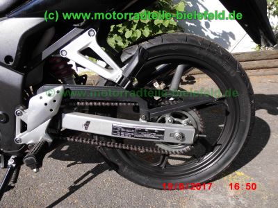 Honda_CBR125R_JC34_rot_Sturz_-_plus_Teile_Ersatzteile_parts_spares_spare-parts_ricambi_repuestos_wie_JC39-269.jpg
