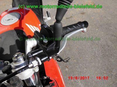 Honda_CBR125R_JC34_rot_Sturz_-_plus_Teile_Ersatzteile_parts_spares_spare-parts_ricambi_repuestos_wie_JC39-283.jpg