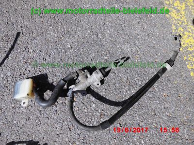 Honda_CBR125R_JC34_rot_Sturz_-_plus_Teile_Ersatzteile_parts_spares_spare-parts_ricambi_repuestos_wie_JC39-95.jpg