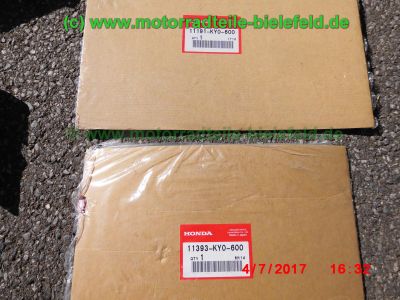 Honda_CB125J_blau_Oldtimer_1978_teilzerlegt_plus_Ersatzteile_Teile_spare-parts_ricambi_repuestos_–_Technik_wie_CB125S_CG125_XL125K_SL125-19.jpg