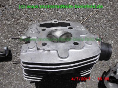 Honda_CB125J_blau_Oldtimer_1978_teilzerlegt_plus_Ersatzteile_Teile_spare-parts_ricambi_repuestos_–_Technik_wie_CB125S_CG125_XL125K_SL125-43.jpg