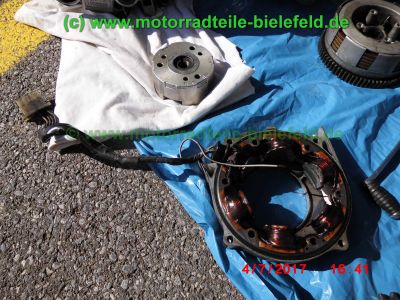 Honda_CB125J_blau_Oldtimer_1978_teilzerlegt_plus_Ersatzteile_Teile_spare-parts_ricambi_repuestos_–_Technik_wie_CB125S_CG125_XL125K_SL125-55.jpg