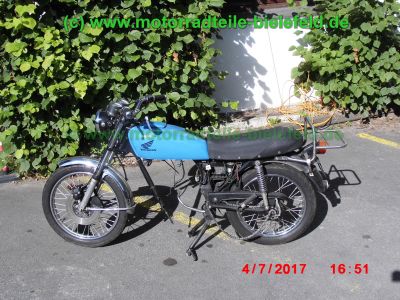 Honda_CB125J_blau_Oldtimer_1978_teilzerlegt_plus_Ersatzteile_Teile_spare-parts_ricambi_repuestos_–_Technik_wie_CB125S_CG125_XL125K_SL125-96.jpg