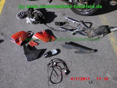 Cagiva_CZ_1A-125_Roadster_2-Takt_Chopper_plus_Teile_Ersatzteile_spare-parts_spares_ricambi_repuestos-7.jpg