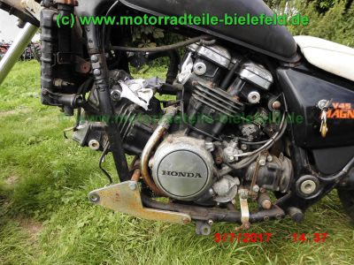 Honda_V45_AME_US-Magna_RC07_baugleich_VF750C_RC09_breite_gereckte_AME-Gabel_vorverlegte_Seeger_Fussrasten-Anlage_–_wie_VT_VF_500_700_750_Super-Magna_Shadow_PC13_RC14_RC19_RC21_RC28_RC29-147.jpg