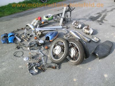 Honda_CM_185_T_Chopper_blau_zerlegt_-_wie_CB_CM_200_T_250_C_CA_125_Rebel_5.jpg