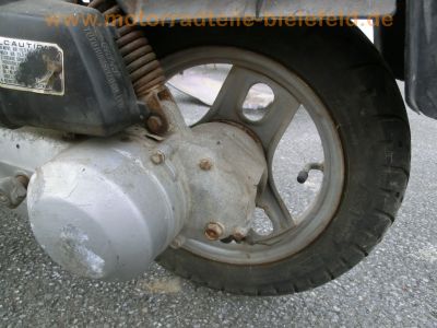 Honda_Melody_Deluxe_MD50_MS_AB07_rot_Roller_Scooter_-_wie_NB50_AERO_NH50_Vision_34.jpg
