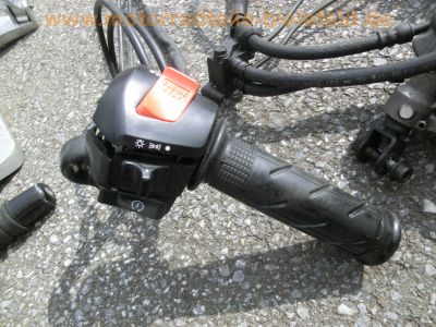 Honda_VFR_800_Fi_RC46_Motorteile_Zylinderkopf_Lichtmaschine_Anlasser_Kupplung_etc__59.jpg