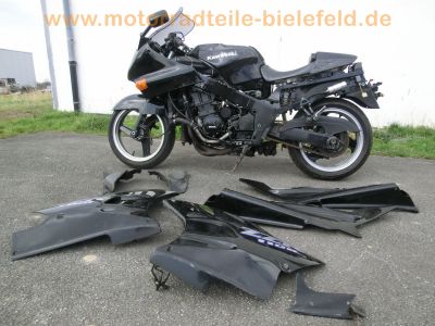 Kawasaki_ZZ-R_1100_C_ZXT10C_4-1_Auspuff_Einzelsitz_-_Motor_wie_ZRX_1100_GPZ_1100_ZXT10D_ZXT10E_1.jpg