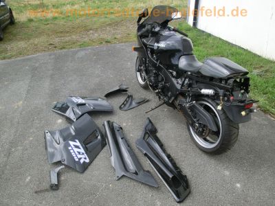 Kawasaki_ZZ-R_1100_C_ZXT10C_4-1_Auspuff_Einzelsitz_-_Motor_wie_ZRX_1100_GPZ_1100_ZXT10D_ZXT10E_17.jpg