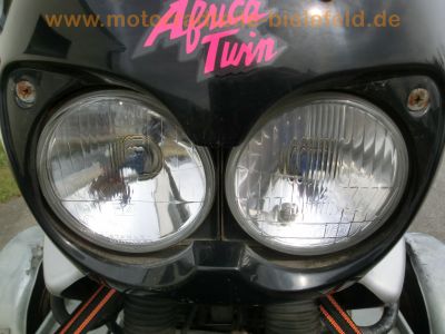 Honda_XRV_750_Africa_Twin_RD07_1__Hd__Extras_Touratech_Mikuni_GIVI_-_wie_RD04_XRV_XL_600_650_V_Transalp_26.jpg