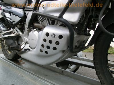 Honda_XRV_750_Africa_Twin_RD07_1__Hd__Extras_Touratech_Mikuni_GIVI_-_wie_RD04_XRV_XL_600_650_V_Transalp_50.jpg