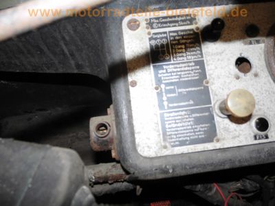 Steyr-Daimler-Puch_Haflinger_703AP_4x4_Allrad-LKW_-_Ersatzteile_Teile_spare-parts_Motor_Vergaser_Dynastarter_Technik_wie_Steyr-Puch_500_650_700AP_Haflinger_26.jpg