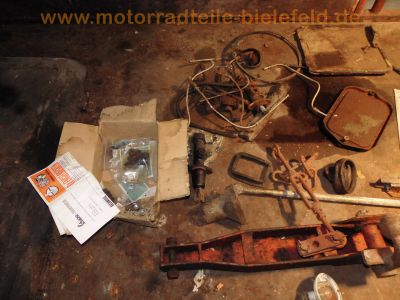 Steyr-Daimler-Puch_Haflinger_703AP_4x4_Allrad-LKW_-_Ersatzteile_Teile_spare-parts_Motor_Vergaser_Dynastarter_Technik_wie_Steyr-Puch_500_650_700AP_Haflinger_31.jpg
