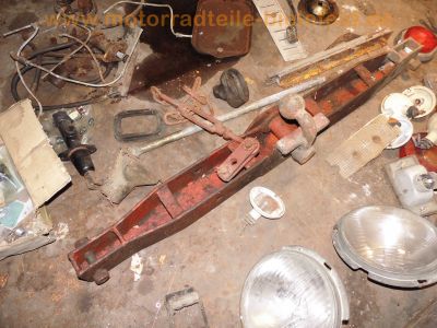 Steyr-Daimler-Puch_Haflinger_703AP_4x4_Allrad-LKW_-_Ersatzteile_Teile_spare-parts_Motor_Vergaser_Dynastarter_Technik_wie_Steyr-Puch_500_650_700AP_Haflinger_32.jpg