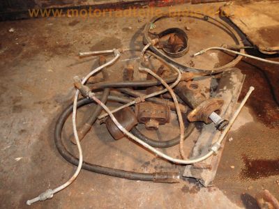 Steyr-Daimler-Puch_Haflinger_703AP_4x4_Allrad-LKW_-_Ersatzteile_Teile_spare-parts_Motor_Vergaser_Dynastarter_Technik_wie_Steyr-Puch_500_650_700AP_Haflinger_55.jpg