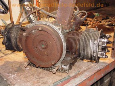 Steyr-Daimler-Puch_Haflinger_703AP_4x4_Allrad-LKW_-_Ersatzteile_Teile_spare-parts_Motor_Vergaser_Dynastarter_Technik_wie_Steyr-Puch_500_650_700AP_Haflinger_88.jpg