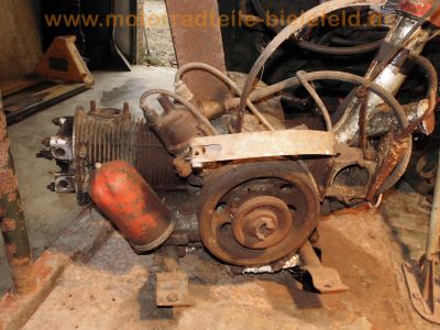Steyr-Daimler-Puch_Haflinger_703AP_4x4_Allrad-LKW_-_Ersatzteile_Teile_spare-parts_Motor_Vergaser_Dynastarter_Technik_wie_Steyr-Puch_500_650_700AP_Haflinger_91.jpg