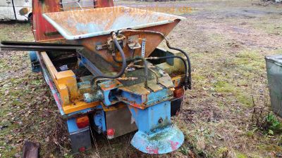 Steyr-Daimler-Puch_Haflinger_703AP_2to_zGG_Winterdienst_Raeumfahrzeug_Streufahrzeug_mit_Schneeschild_Salzstreuer_-_Motor_Technik_wie_700AP_Ersatzteile_Teile_spare-parts_10.jpg