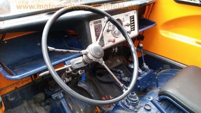 Steyr-Daimler-Puch_Haflinger_703AP_restauriertes_Kommunal-Fahrzeug_mit_Hydraulik_fuer_Schneeschild_Salzstreuer_Winterdienst_Raeumfahrzeug_Streufahrzeug_-_Motor_Technik_wie_700AP_44.jpg