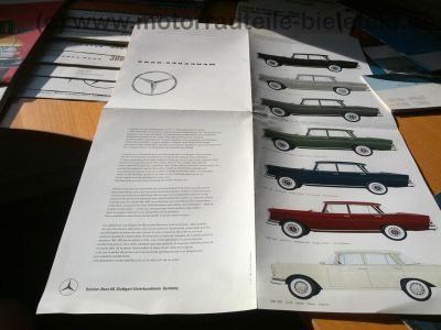 Mercedes-Benz_Werbe-_Verkaufs-Prospekt_Info-Broschuere_Katalog_Brochure_Catalog_Catalogue_Flyer_Folder_Hochglanz-Prospekt_143.jpg