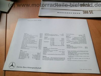 Mercedes-Benz_Werbe-_Verkaufs-Prospekt_Info-Broschuere_Katalog_Brochure_Catalog_Catalogue_Flyer_Folder_Hochglanz-Prospekt_40.jpg