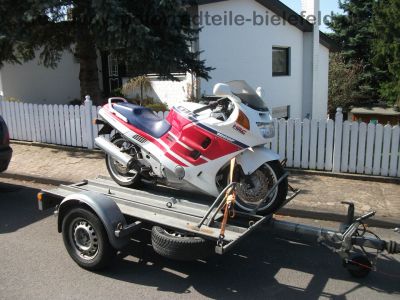 Honda_CBR_1000_F_SC24_HRC_rot-weiss-blau_4in1_Auspuff_Gepaecktraeger_Tourenscheibe_Soziusabdeckung_130.jpg