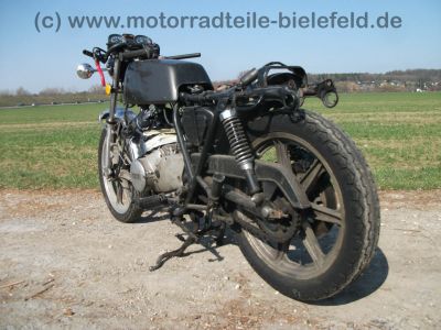 Yamaha_XS_360_1U4_teilzerlegt_wie_XS_250_360_400_SOHC_SE_1U5_2A2_4G5_71.jpg
